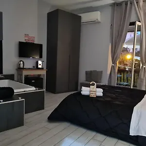 Esposito Plaza- & Guest house